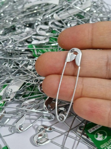 Silver safety pins 3cm large - silver,